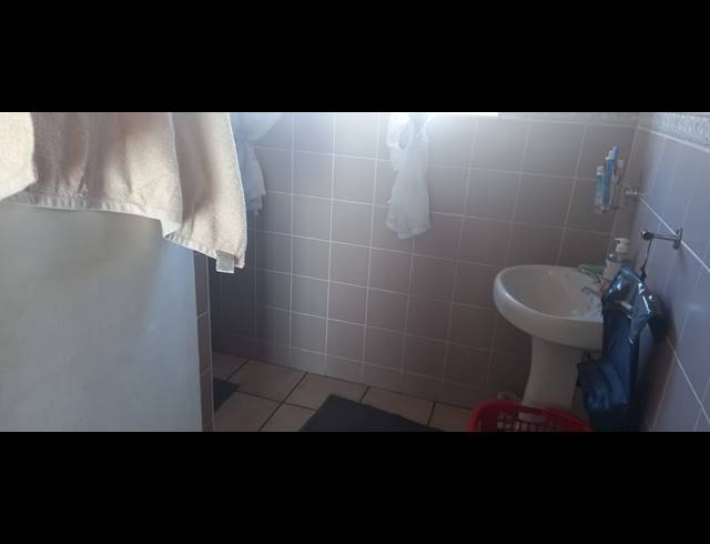 3 BEDROOM HOUSE FOR SALE IN OVERKRUIN